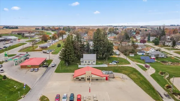 312 W Bradford ST, West Union, IA 52175