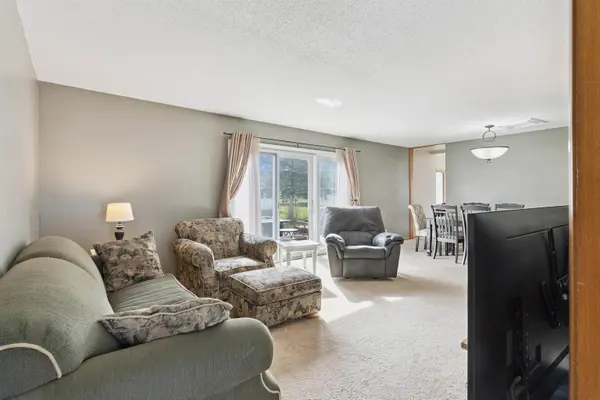 2610 McClain Drive, Cedar Falls, IA 50613