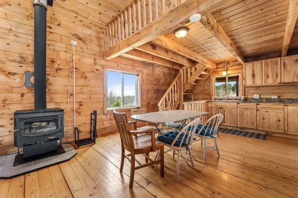 1878 Trophy Run LN, Harpers Ferry, IA 52146