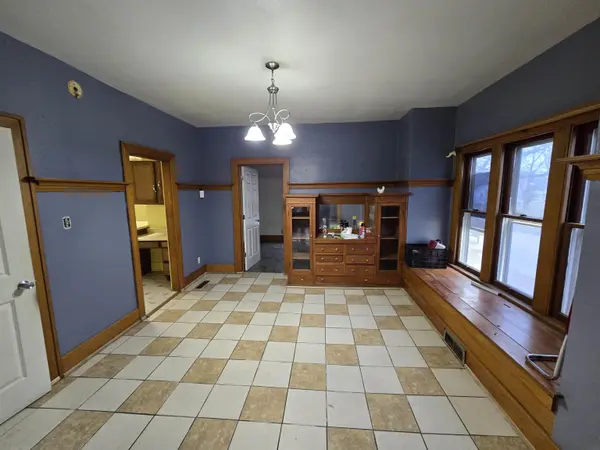 600 Cottage ST, Waterloo, IA 50703