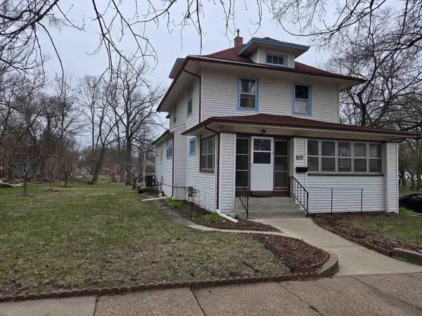 600 Cottage ST, Waterloo, IA 50703