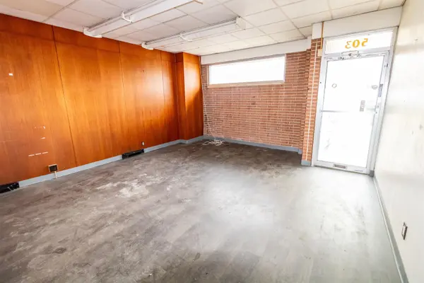 503 W 4th ST, Waterloo, IA 50701