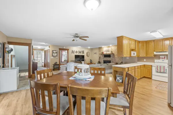 106 W 5th ST, Sumner, IA 50674