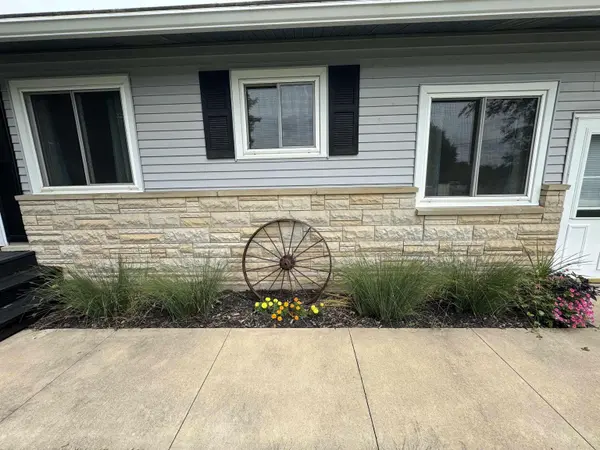 1111 5th AVE, Ackley, IA 50601