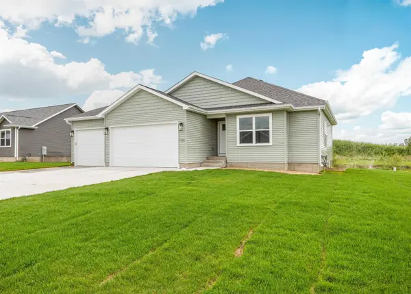 1725 Dalton ST, Jesup, IA 50648