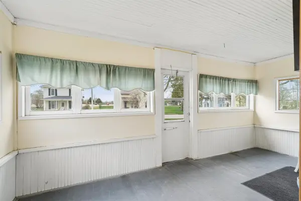 107 W Elm ST, Strawberry Point, IA 52076