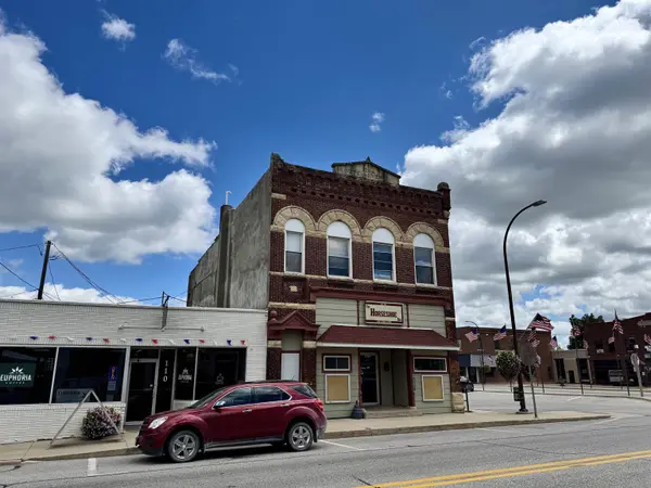 106 N Maryville ST, Calmar, IA 52132