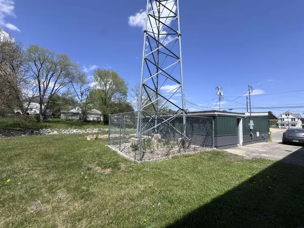 116 Steele Dr, Oelwein, IA 50662