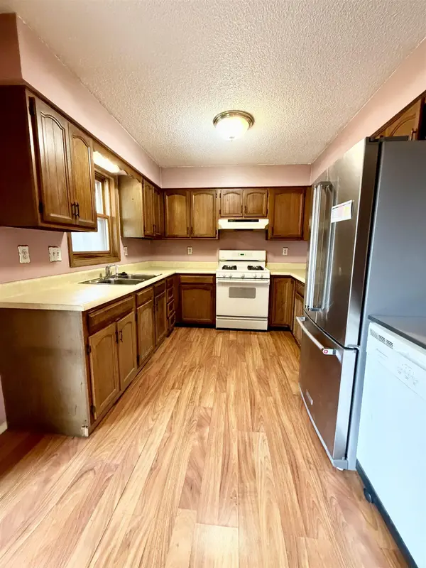 1570 Bowers ST, Waterloo, IA 50707