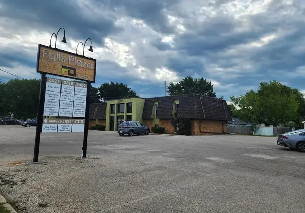 2310 Falls AVE #1, Waterloo, IA 50701