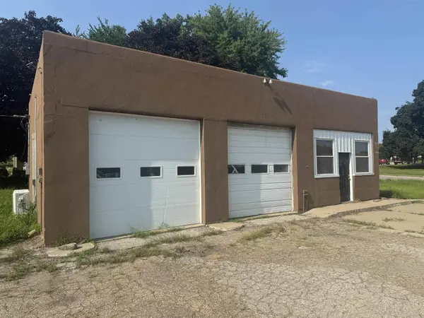 101 W 13Th ST, Tama, IA 52339