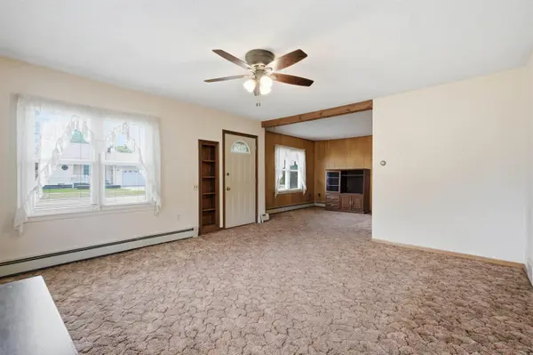 212 Clara AVE, Manchester, IA 52057