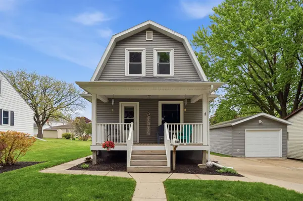 330 S Walnut AVE, New Hampton, IA 50659