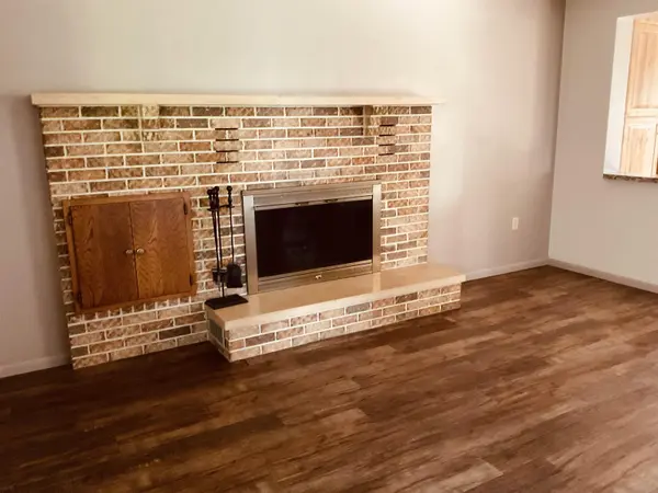 1011 W 1st ST, Sumner, IA 50674
