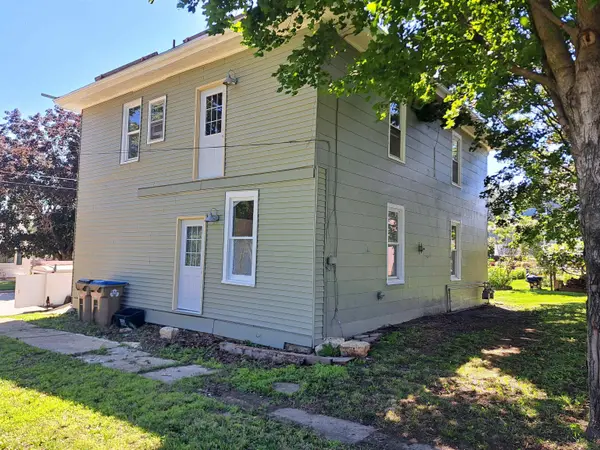 1903 New Vienna RD, New Vienna, IA 52065