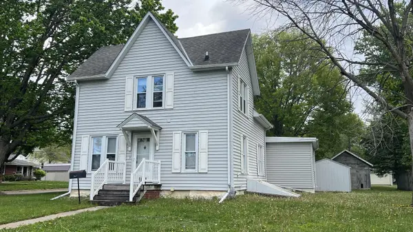 500 S Johnson ST, Charles City, IA 50616