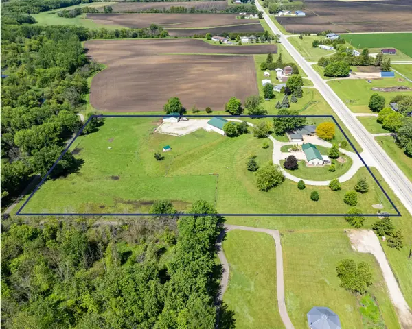 2736 270Th ST, Fredericksburg, IA 50630