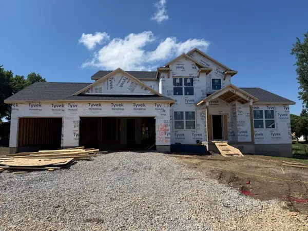 128 Sunbird CT, Waterloo, IA 50701