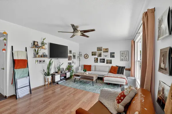 576 Pioneer RD, Waterloo, IA 50701