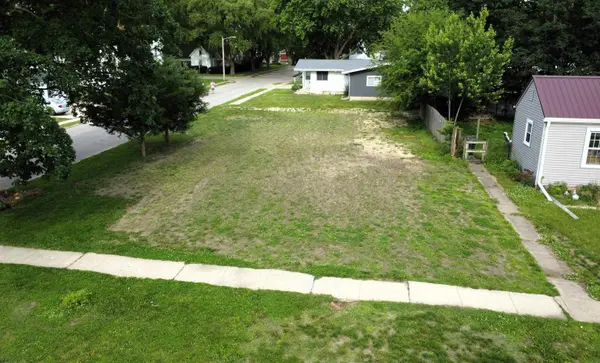 809 Pine ST, Laporte City, IA 50651