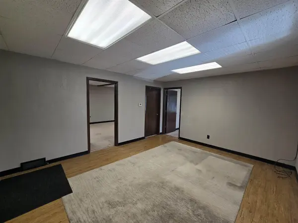 2327 Falls AVE #4, Waterloo, IA 50701