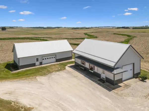 11796 120th ST, Postville, IA 52162