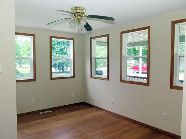 210 West ST, Decorah, IA 52101