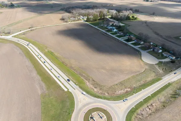 Cedar Heights DR, Cedar Falls, IA 50613