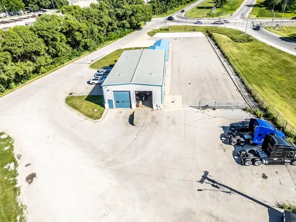 2920 Texas ST, Waterloo, IA 50702