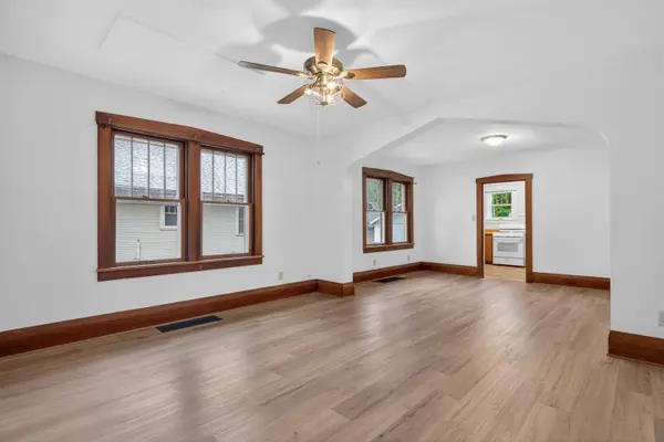 523 Cutler ST, Waterloo, IA 50703