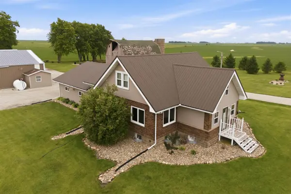 2940 Fayette AVE, Ionia, IA 50645