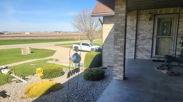 319 115th ST, Luana, IA 52156