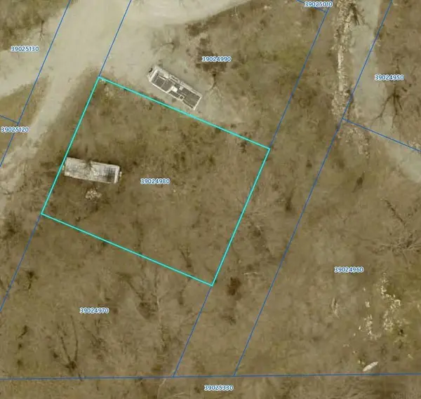 5454 22 AVE #65, Mount Auburn, IA 52313