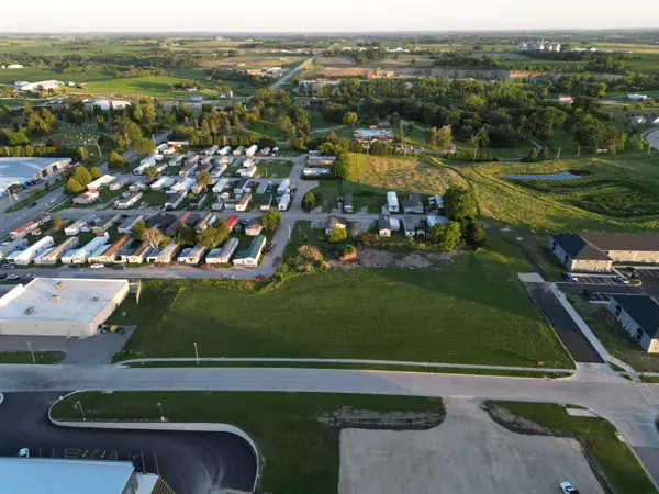 8th Avenue SW, Waukon, IA 52172