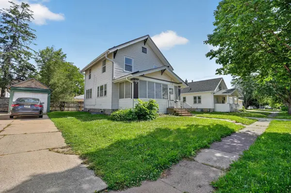 110 E 15th ST, Cedar Falls, IA 50613