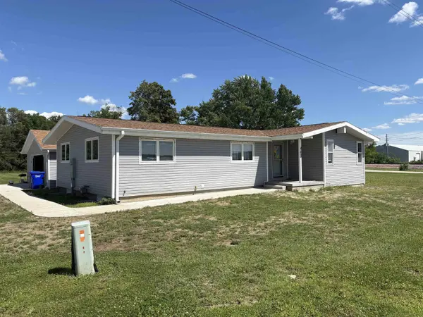 403 Maple ST, Janesville, IA 50647