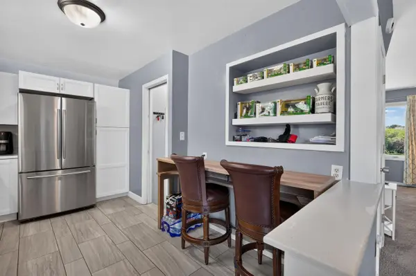 1306 W 6th ST, Cedar Falls, IA 50613