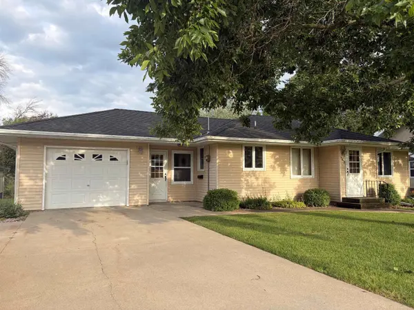 803 S Adams ST, Wellsburg, IA 50680