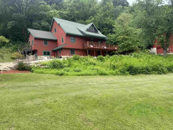 1580 Lansing Harpers RD, Lansing, IA 52151