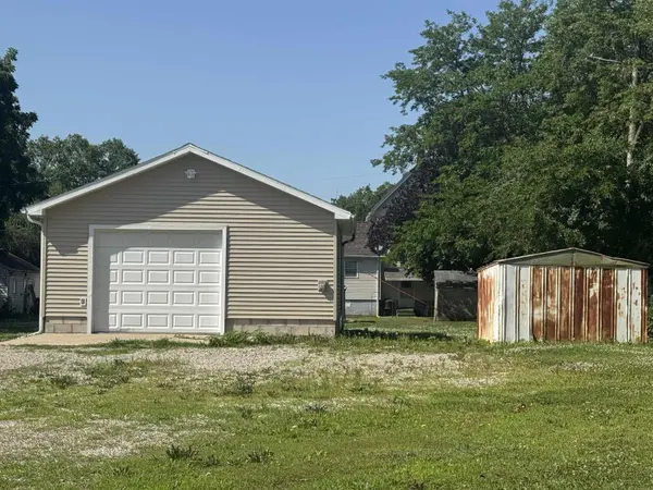 1806 & 1808 Bailey St., Charles City, IA 50616