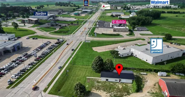 1510 SW 4th ST, Waverly, IA 50677