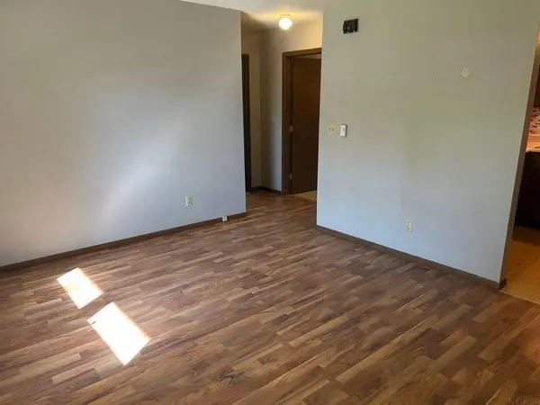 732 High ST, Arlington, IA 50606