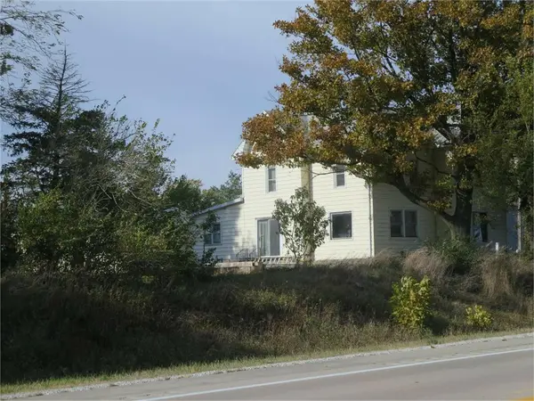 8734 Hudson RD, Hudson, IA 50643