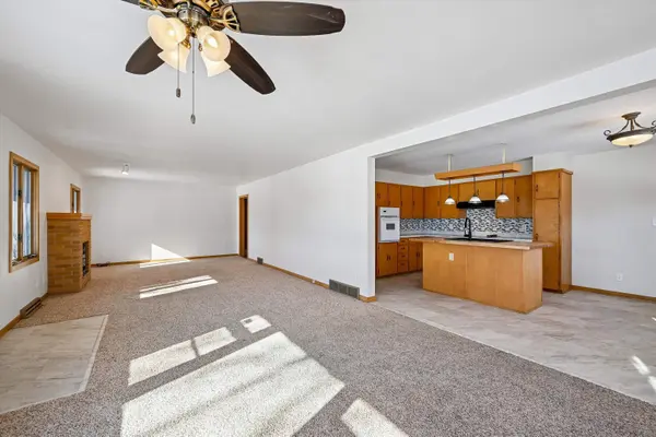 1300 SW 4th AVE, Waverly, IA 50677