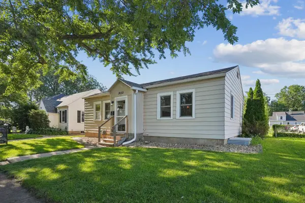 1652 Bertch AVE, Waterloo, IA 50702