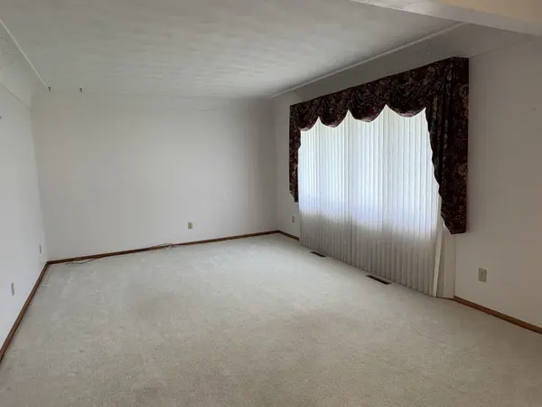 1135 Main ST, Jesup, IA 50648