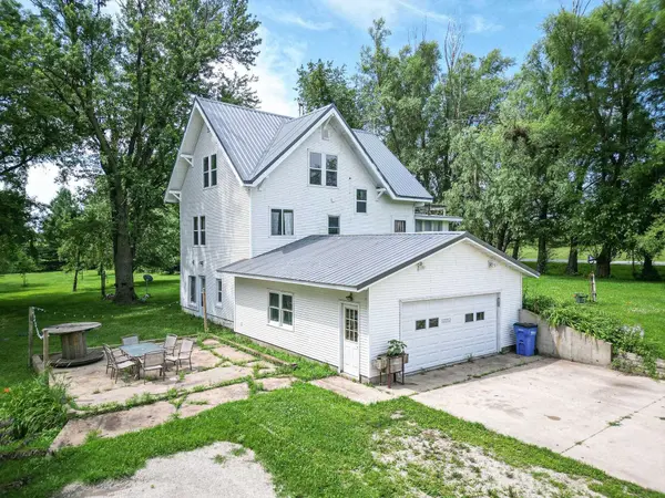 1563 Piedmont AVE, Tripoli, IA 50676