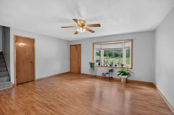 1303 Shultz ST, Waterloo, IA 50707