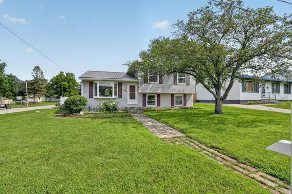 1303 Shultz ST, Waterloo, IA 50707