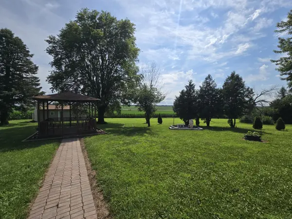 5124 Highway V37, Laporte City, IA 50651